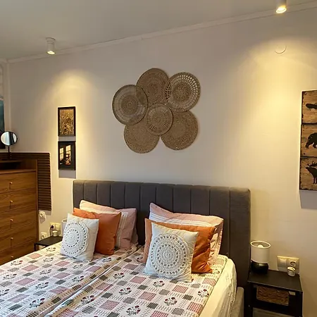 Luxury Studio2 In Friends *